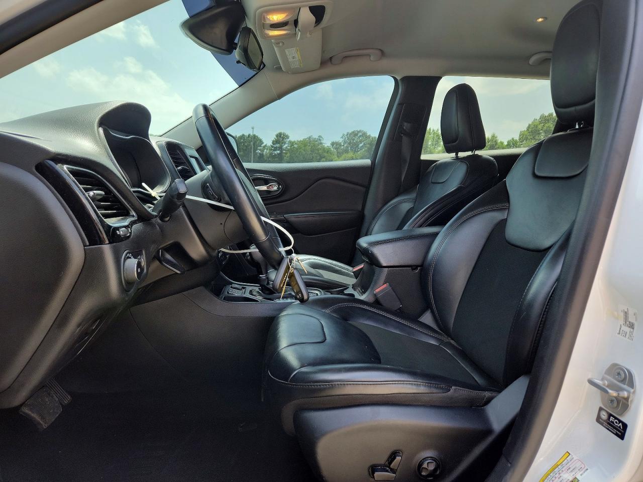 2021 Jeep Cherokee Latitude Plus - Фото 7