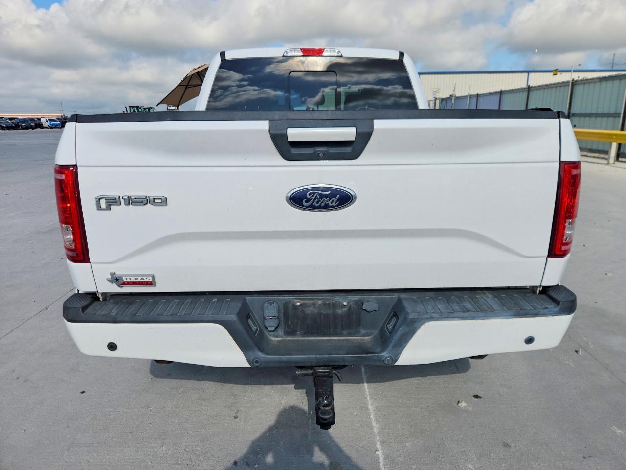 2015 Ford F150 Supercrew - Image 6
