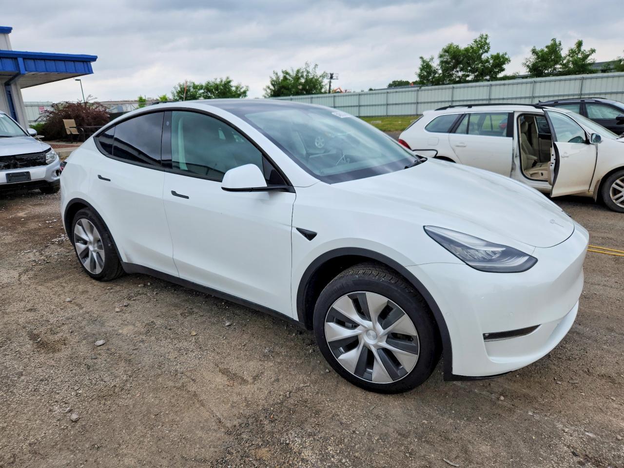 2021 Tesla Model Y - Фото 4