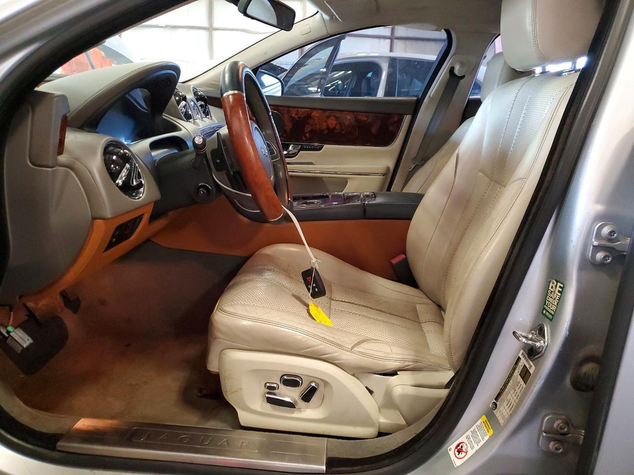 2011 Jaguar Xj - Фото 7