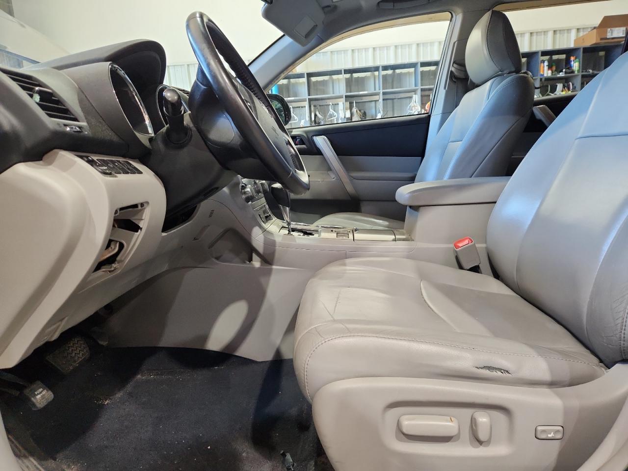 2012 Toyota Highlander Se - Фото 7