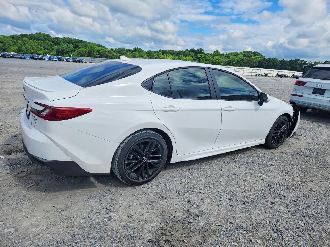 2026 Toyota Camry Se - Фото 3