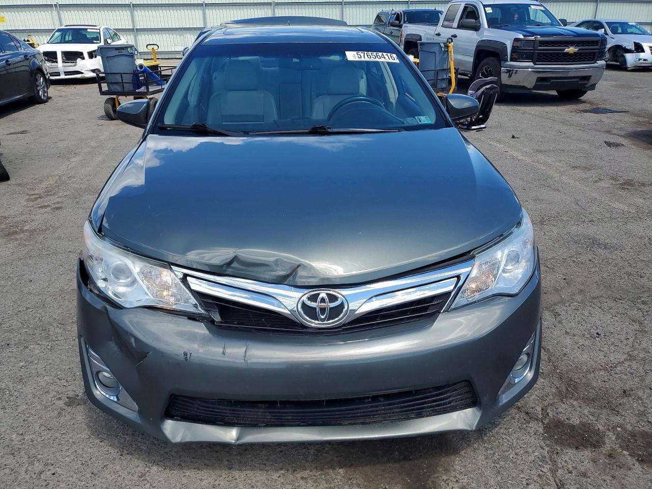 2012 Toyota Camry Xle V6 - Фото 5