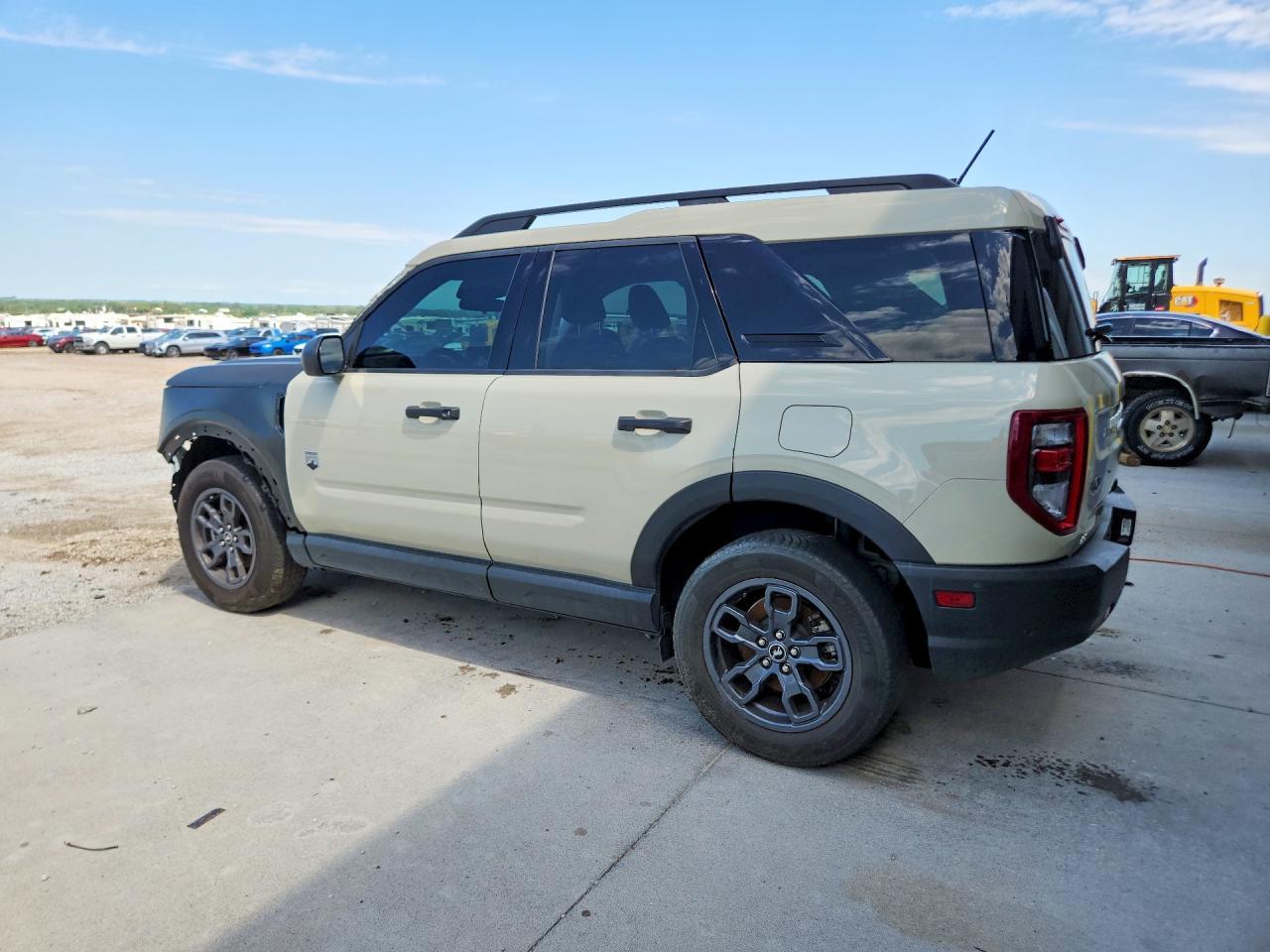 2024 Ford Bronco Sport Big Bend - Image 2