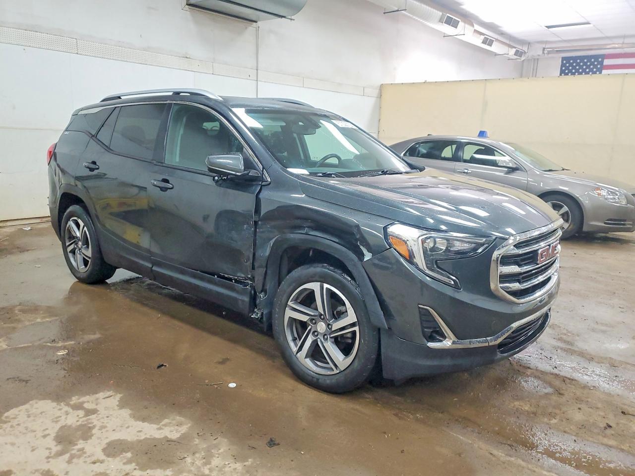 2019 GMC Terrain Slt - Image 4