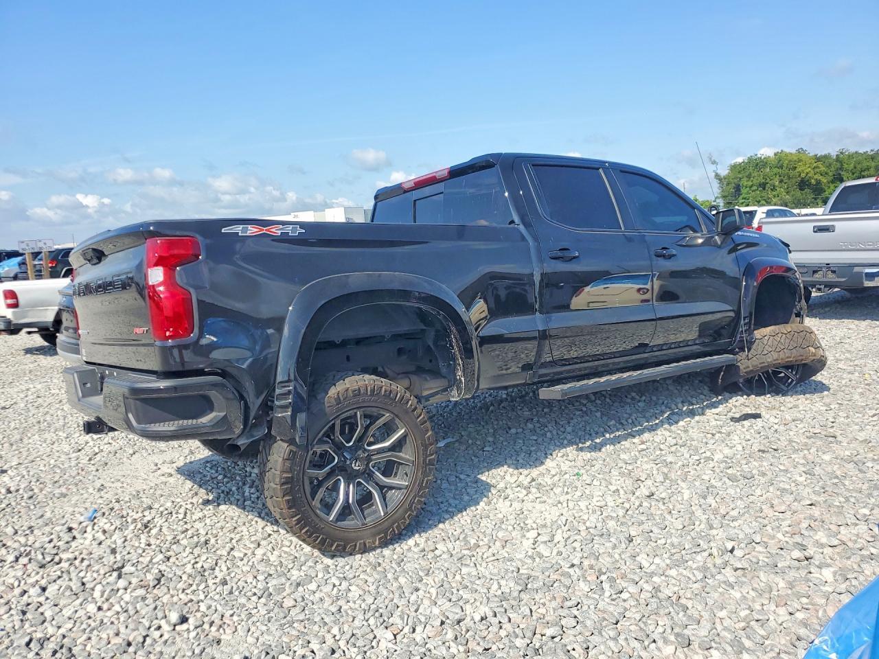 2025 Chevrolet Silverado K1500 Rst - Image 3