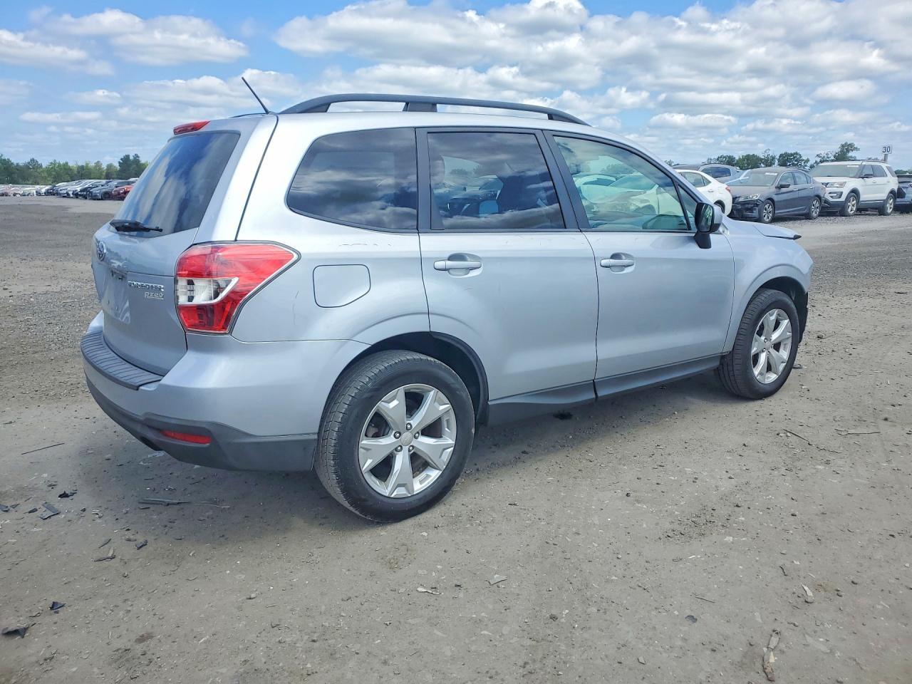 2014 Subaru Forester 2.5I Premium - Image 3