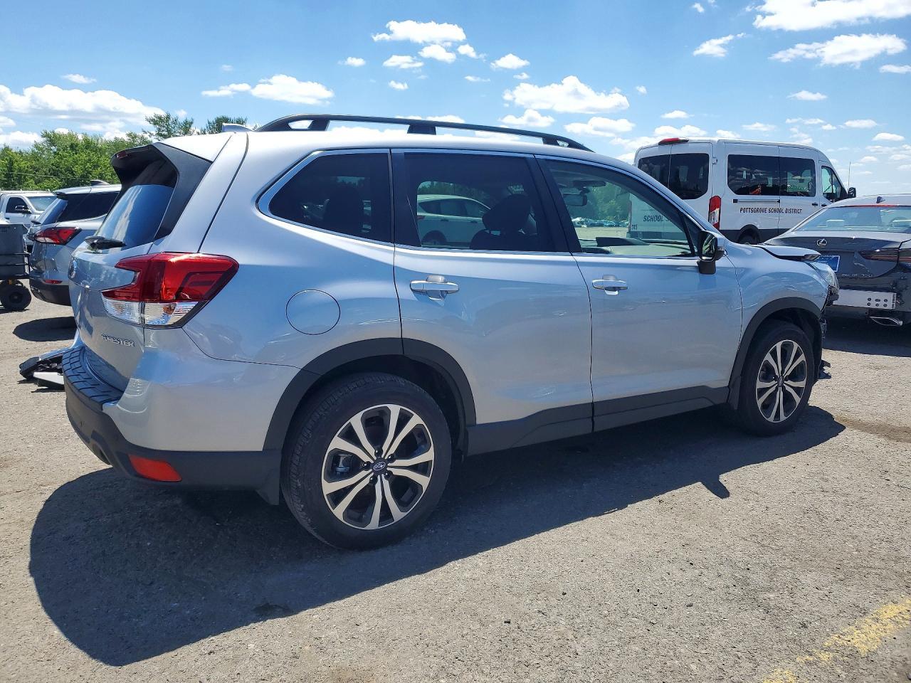 2023 Subaru Forester Limited - Image 3