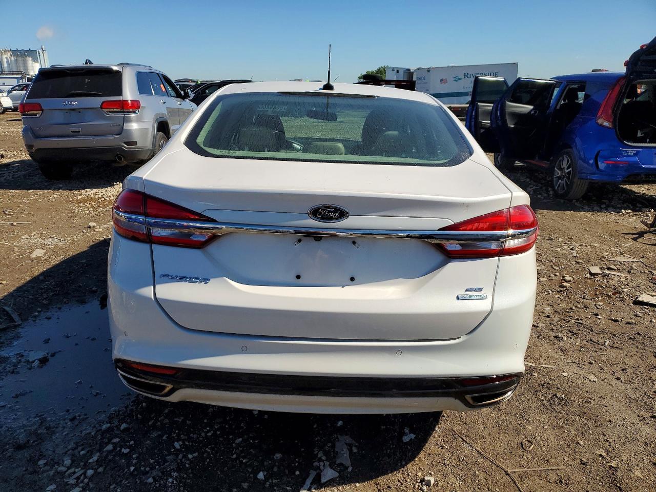 2017 Ford Fusion Se - Фото 6