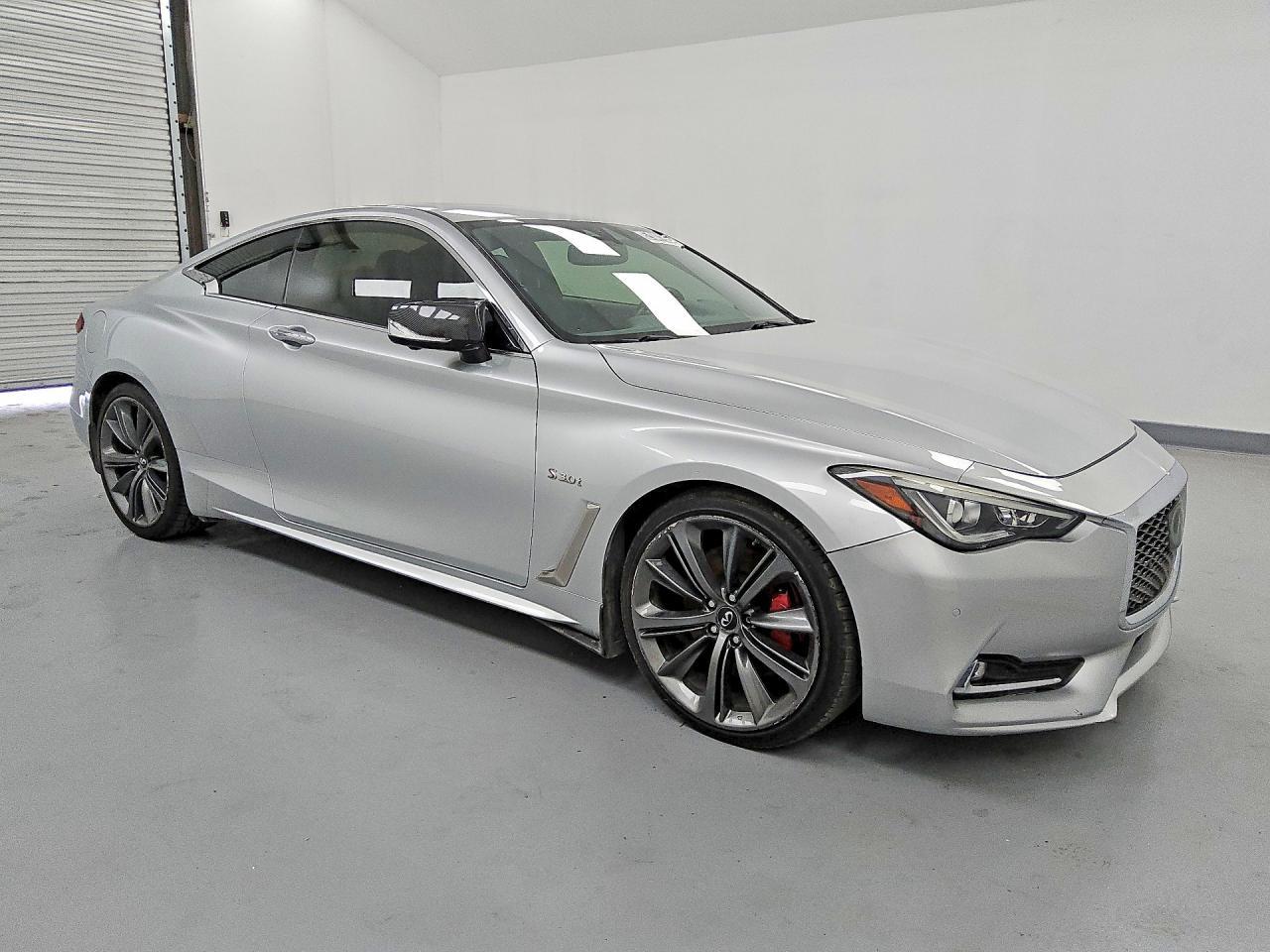 2017 Infiniti Q60 Red Sport 400 - Фото 4