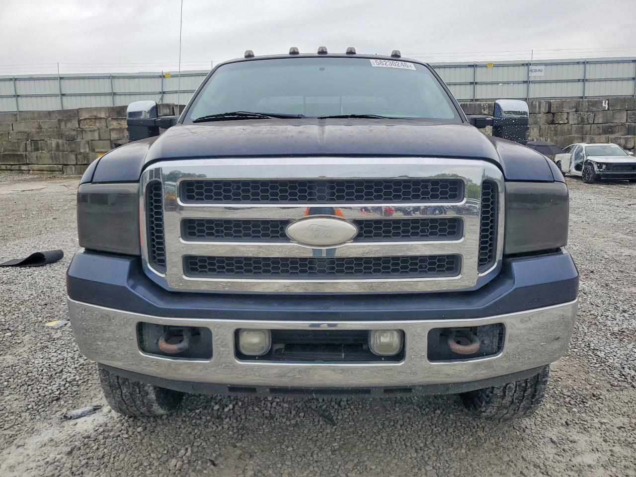 2005 Ford F250 Super Duty - Image 5