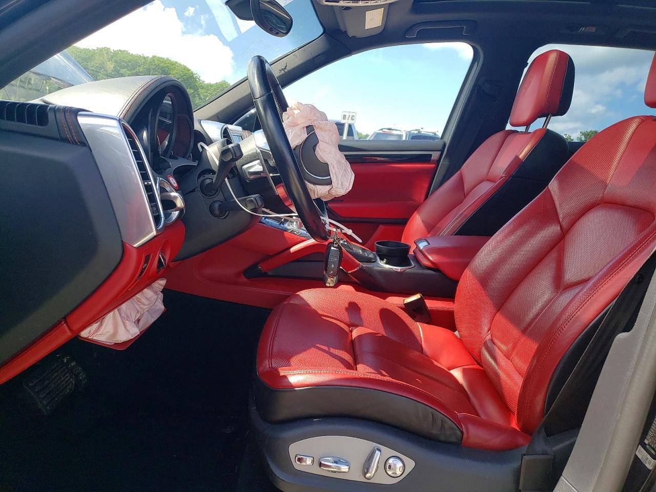 2018 Porsche Cayenne - Image 7