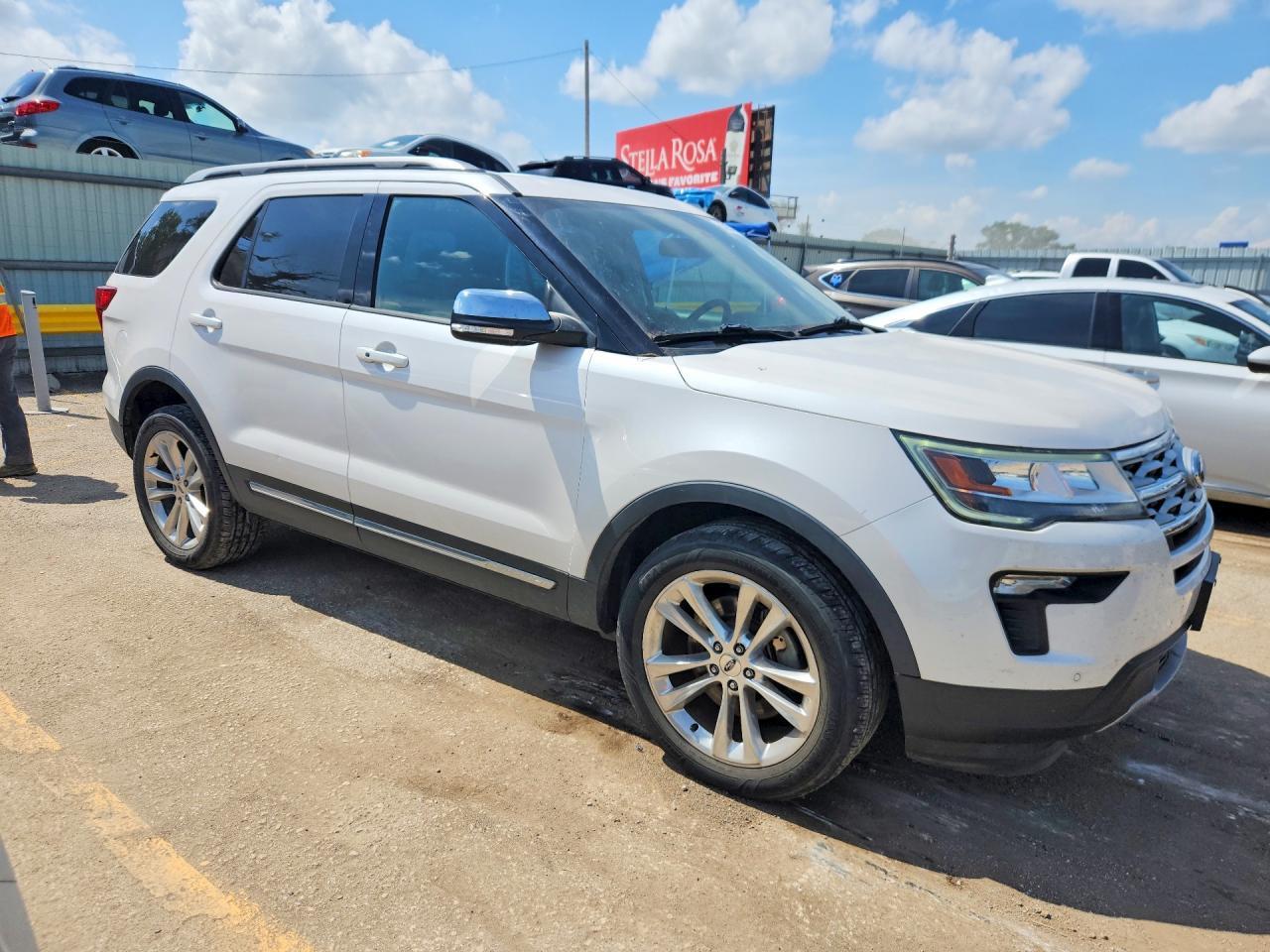 2019 Ford Explorer Xlt - Фото 4