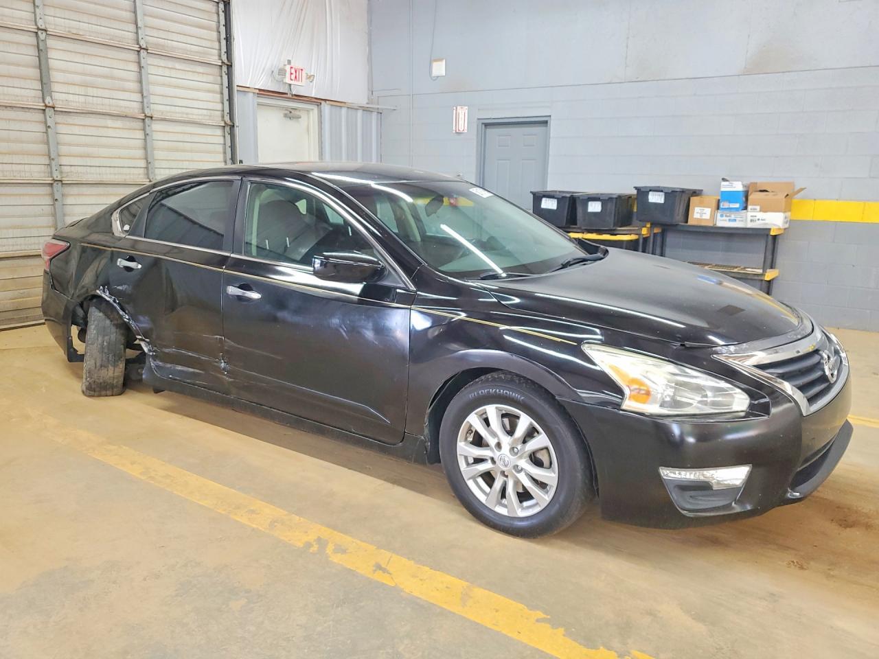 2015 Nissan Altima 2.5 S - Фото 4
