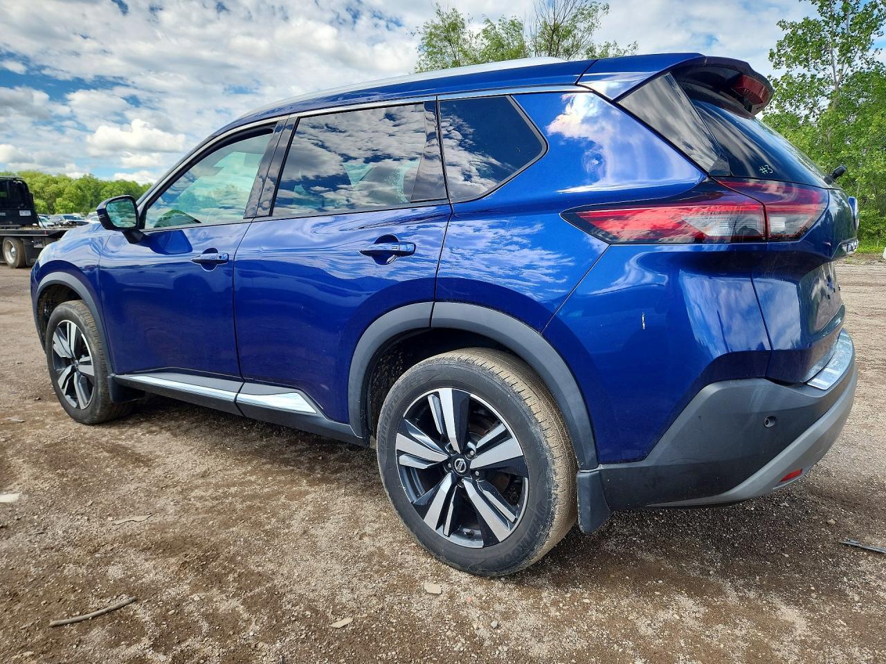 2021 Nissan Rogue Sl - Image 2