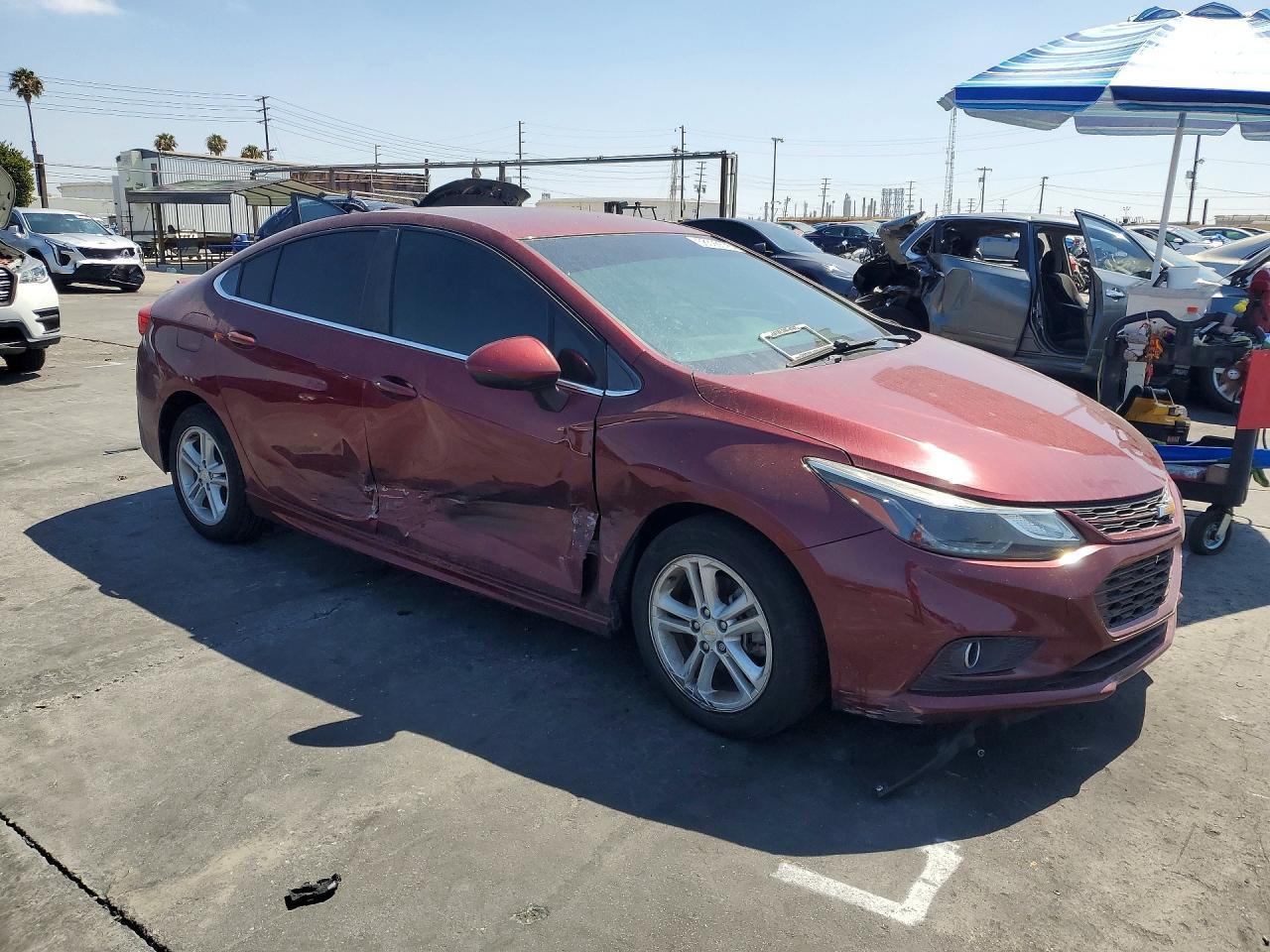 2016 Chevrolet Cruze Lt Auto - Image 4