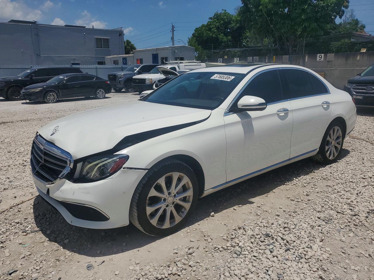 2017 Mercedes-Benz E 300