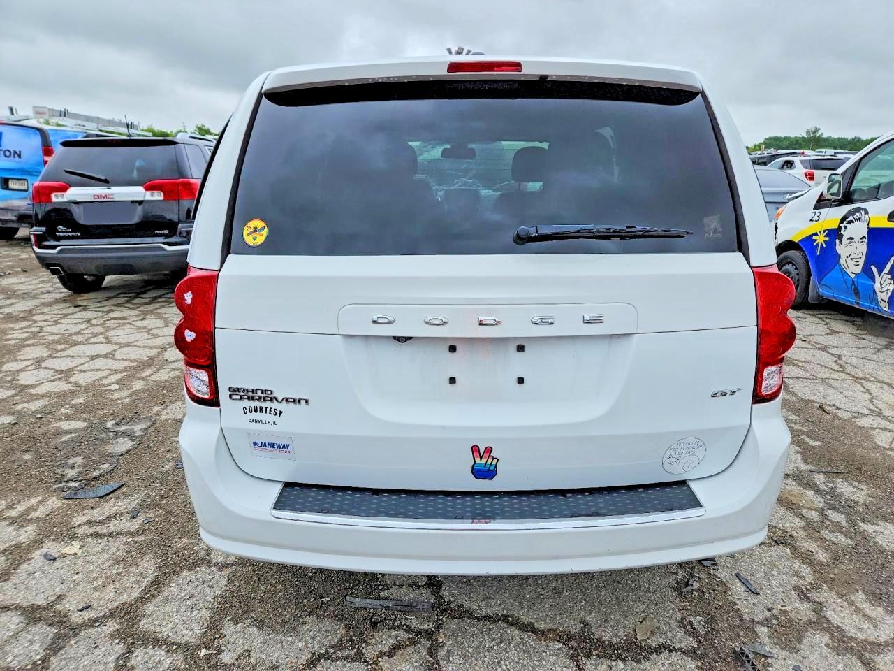 2020 Dodge Grand Caravan Gt - Фото 6