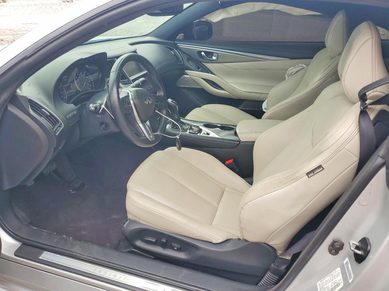 2017 Infiniti Q60 3.0T Premium - Image 7