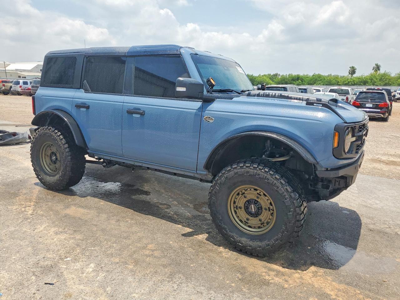 2023 Ford Bronco Base - Фото 4