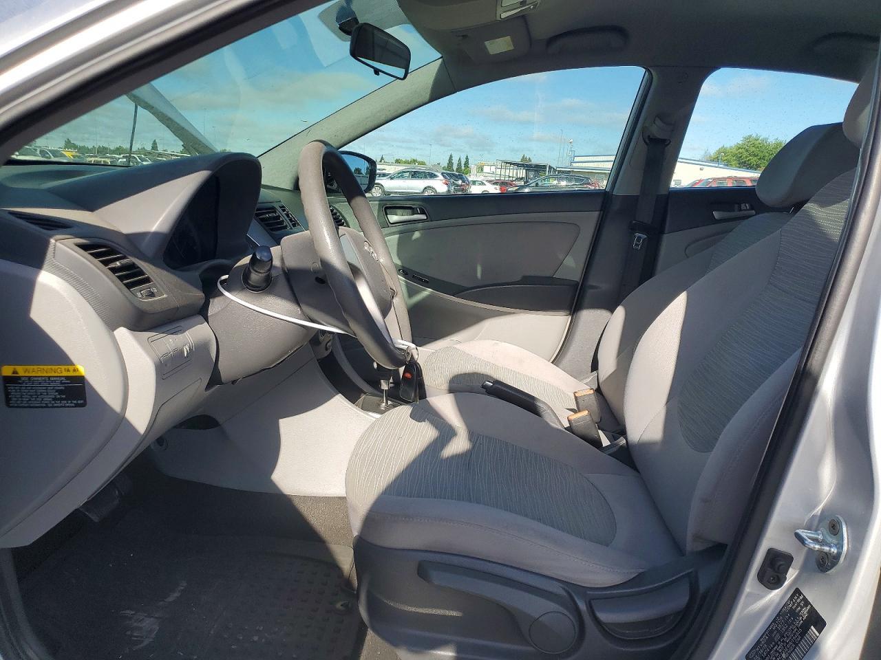 2017 Hyundai Accent Se - Image 7
