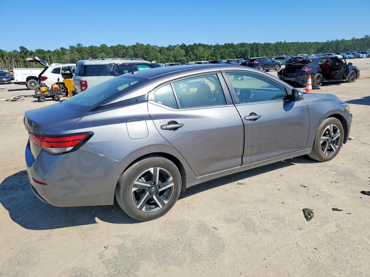 2025 Nissan Sentra Sv - Фото 3