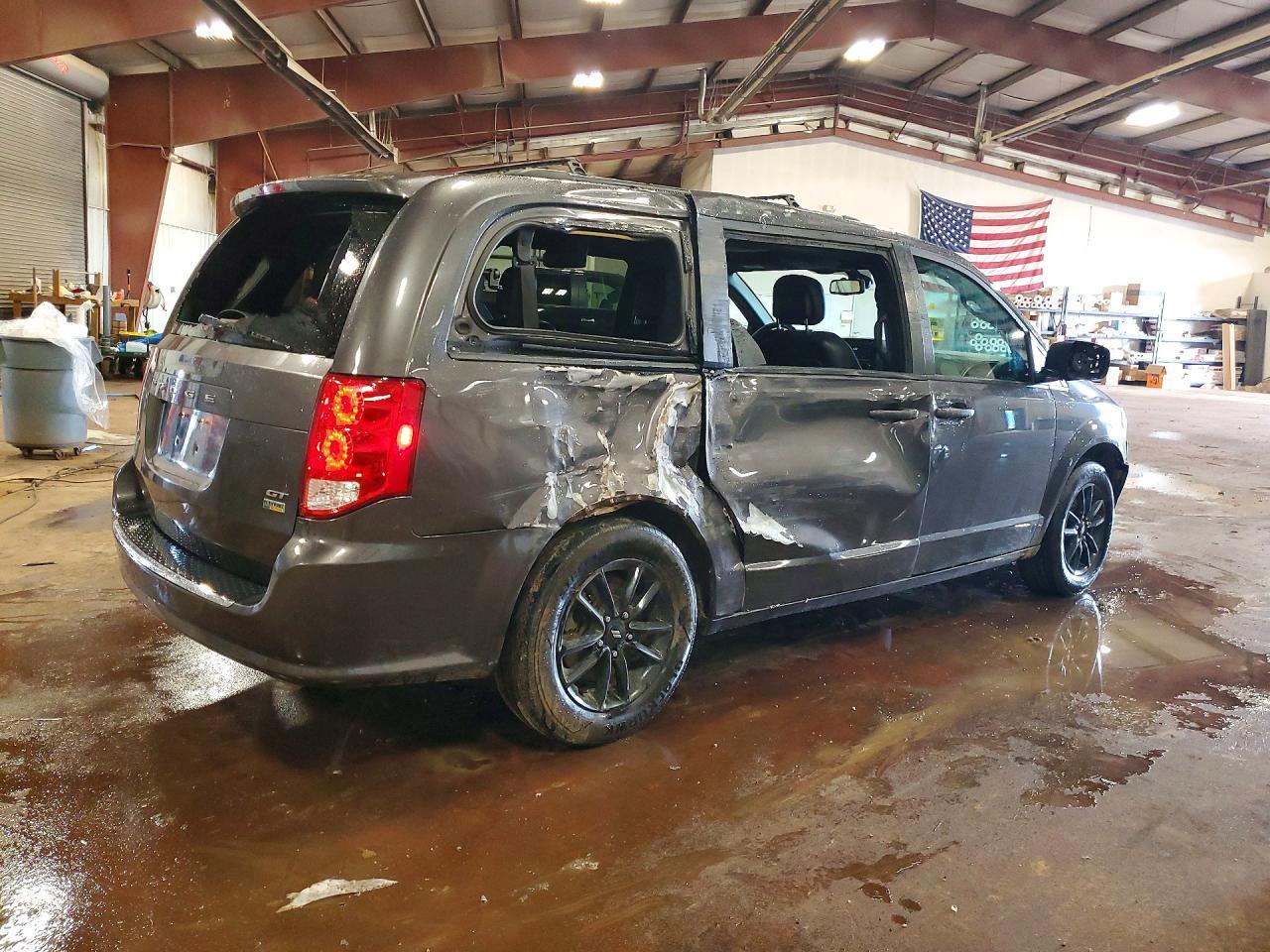 2019 Dodge Grand Caravan Gt - Image 3