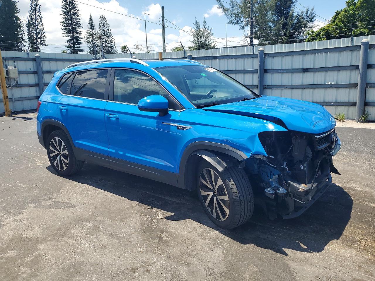 2023 Volkswagen Taos Se - Фото 4