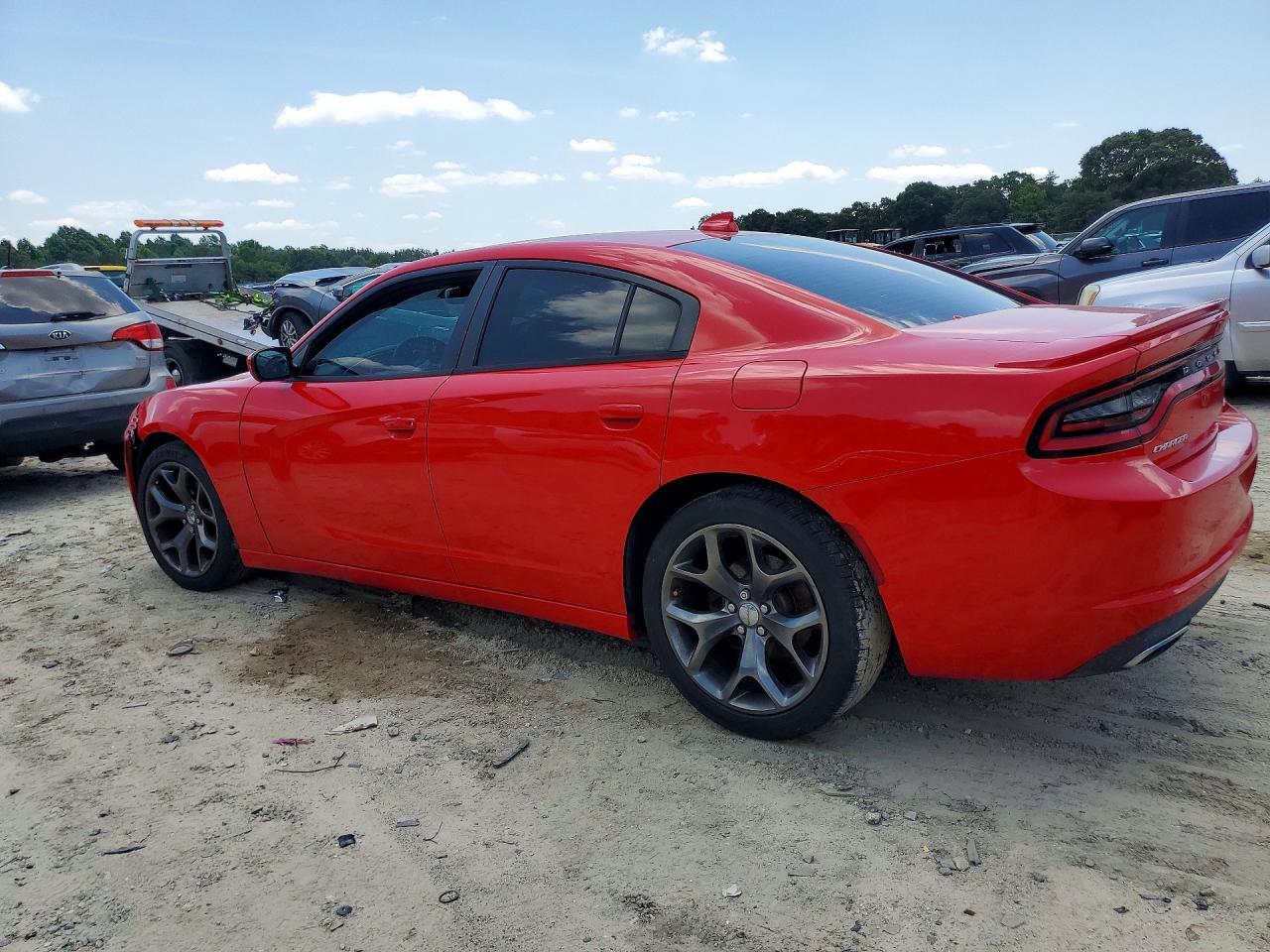 2015 Dodge Charger Sxt - Фото 2