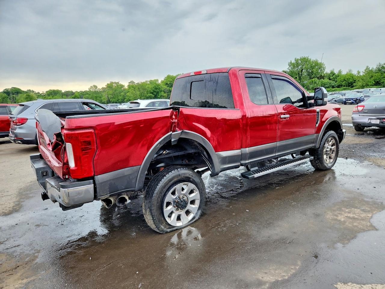 2018 Ford F350 Super Duty - Фото 3