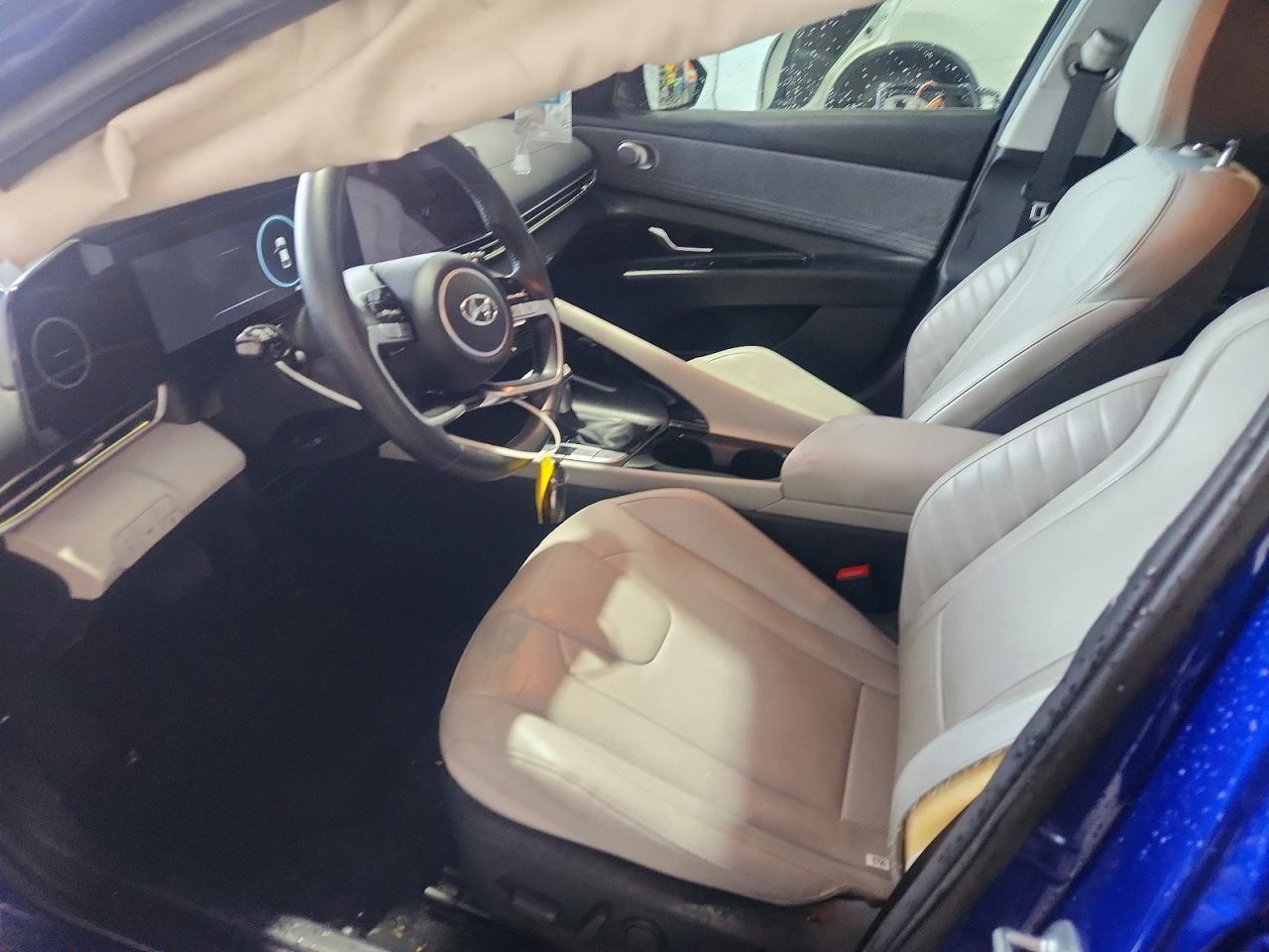 2023 Hyundai Elantra Limited - Image 7