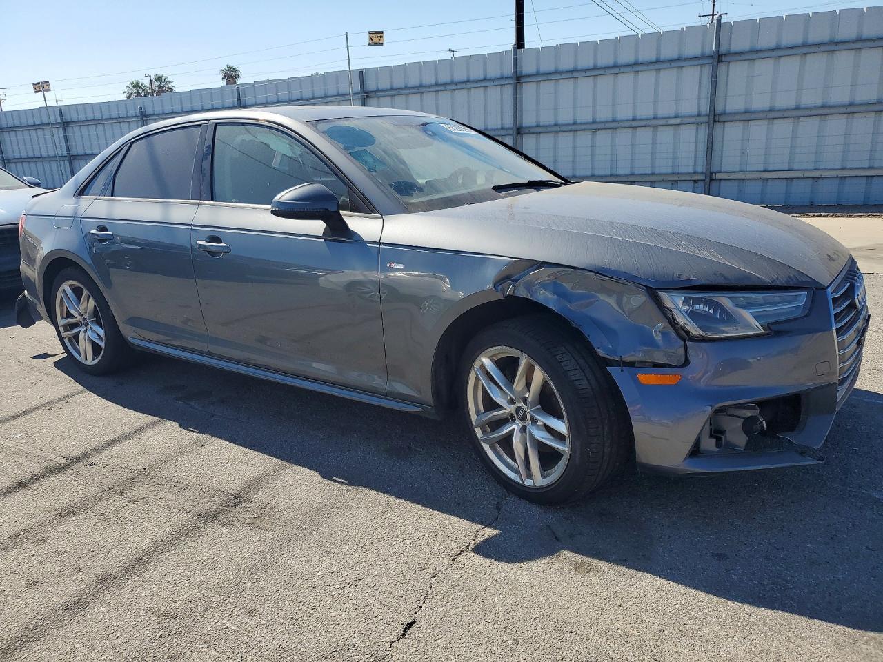 2017 Audi A4 Ultra Premium - Фото 4