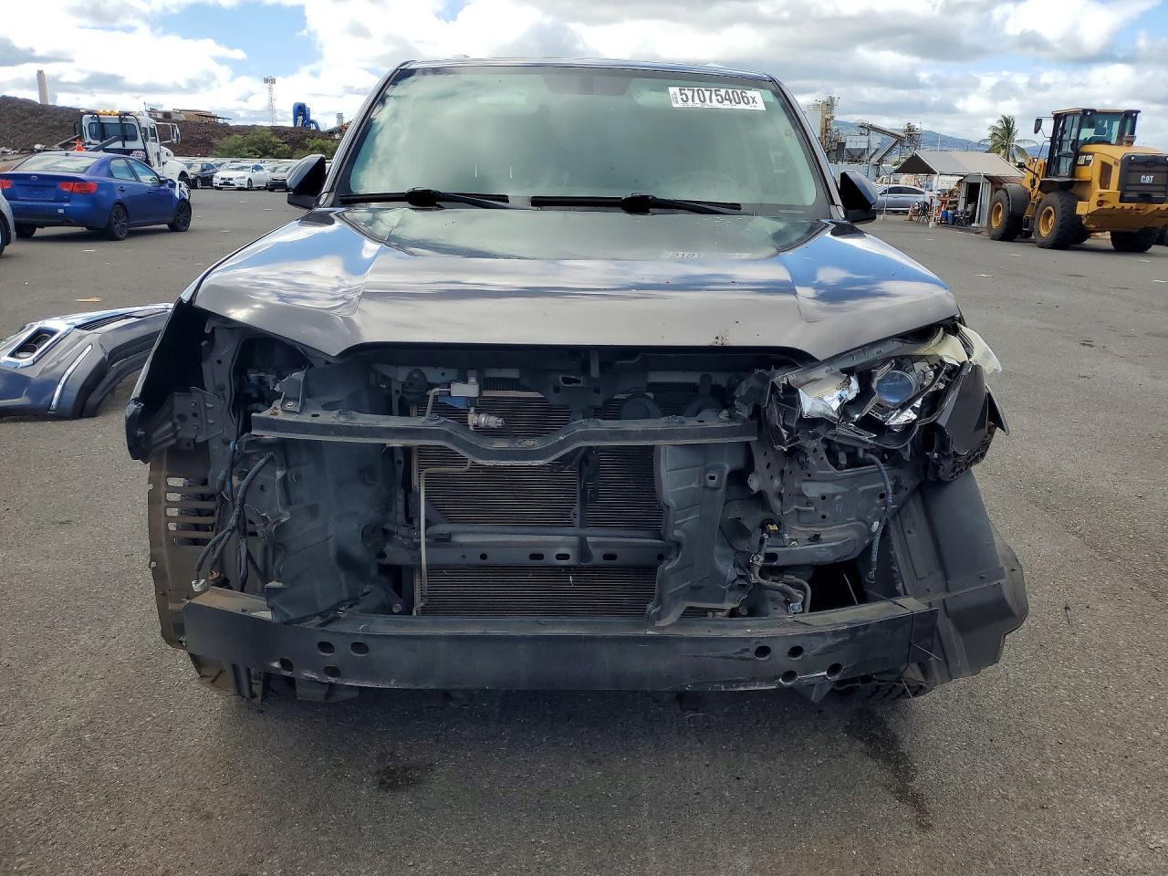 2017 Toyota 4Runner Sr5 - Image 5