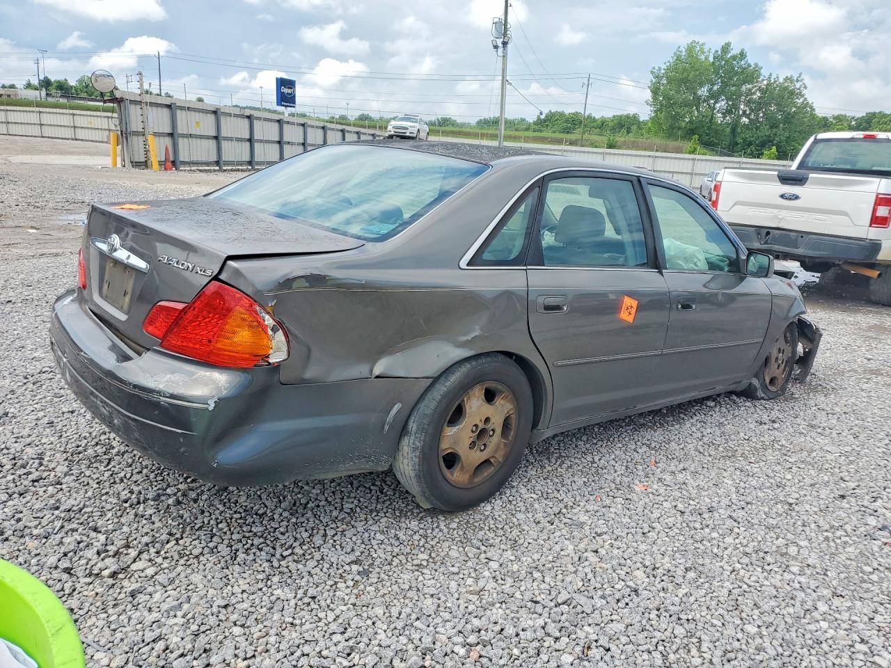 2003 Toyota Avalon Xls - Image 3