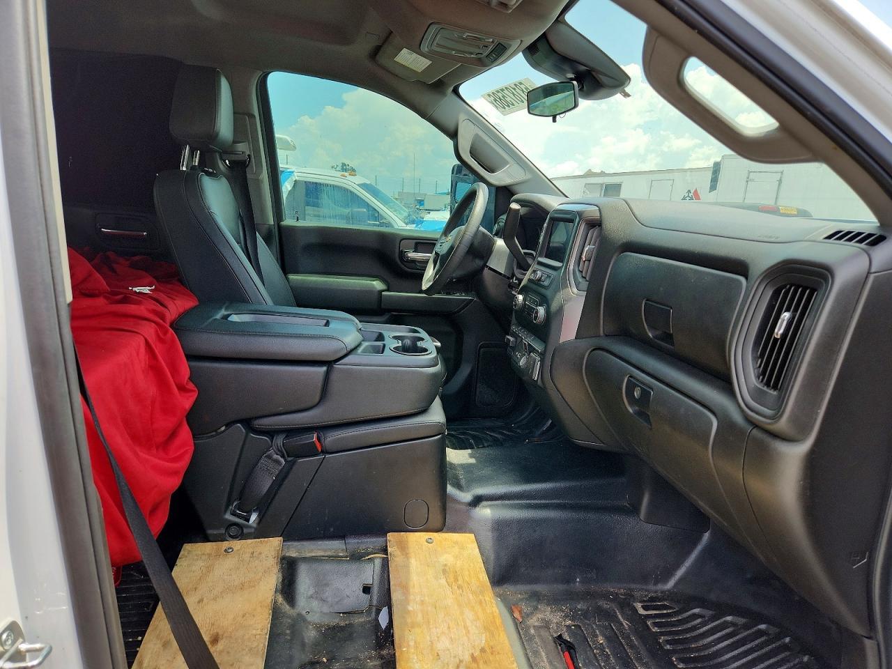 2024 Chevrolet Silverado K3500 - Фото 5