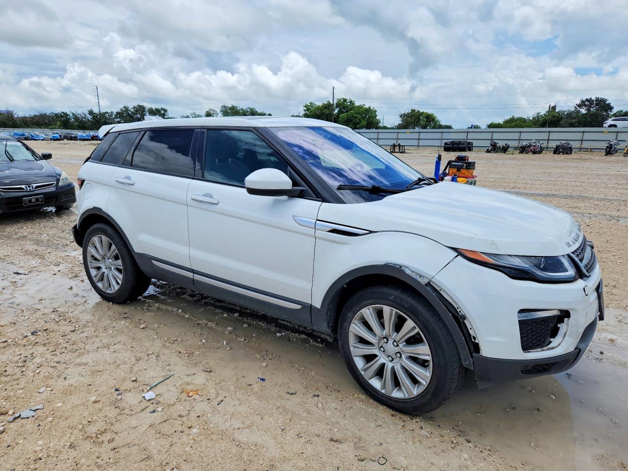 2017 Land Rover Range Rover Evoque Hse - Image 4
