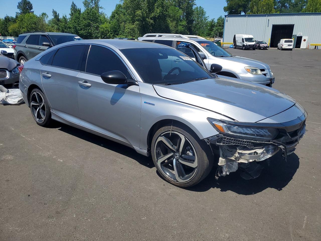 2022 Honda Accord Hybrid Sport - Image 4