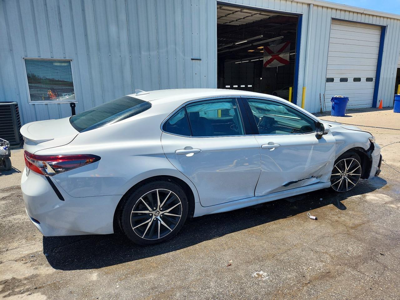 2024 Toyota Camry Se - Фото 3