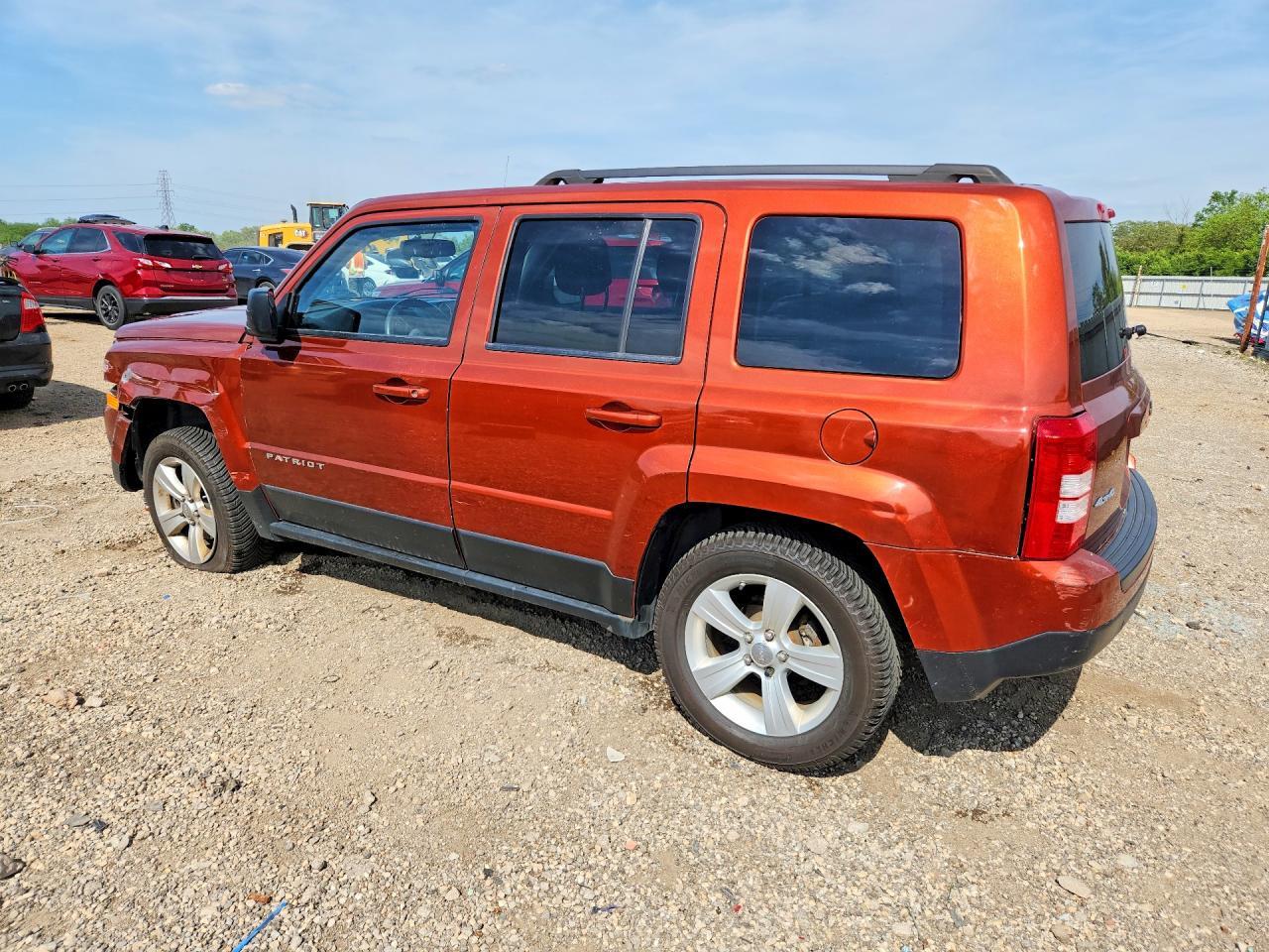 2012 Jeep Patriot Latitude - Фото 2