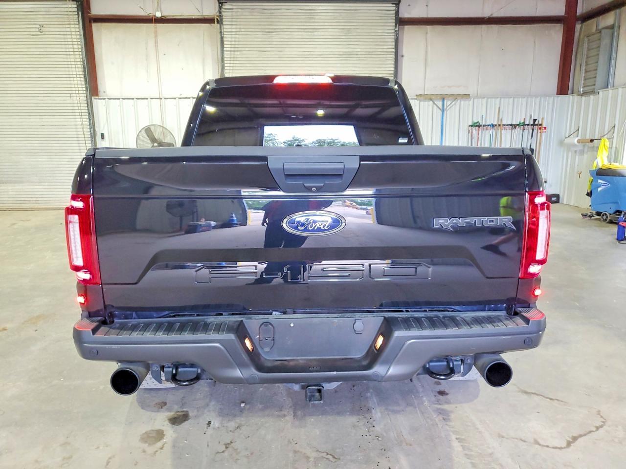 2020 Ford F150 Raptor - Фото 6