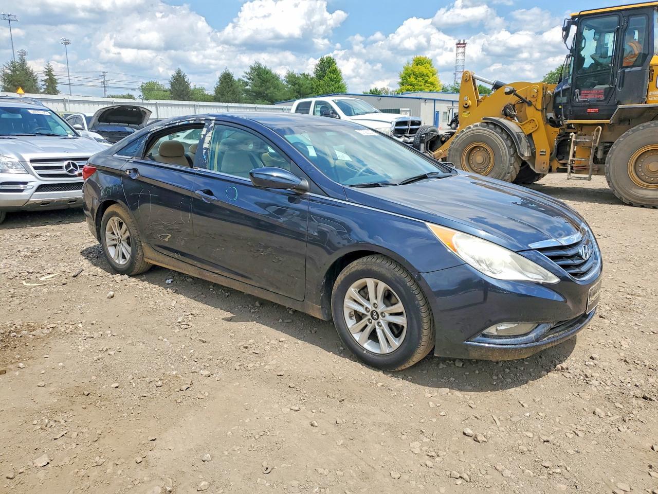 2013 Hyundai Sonata Gls - Image 4