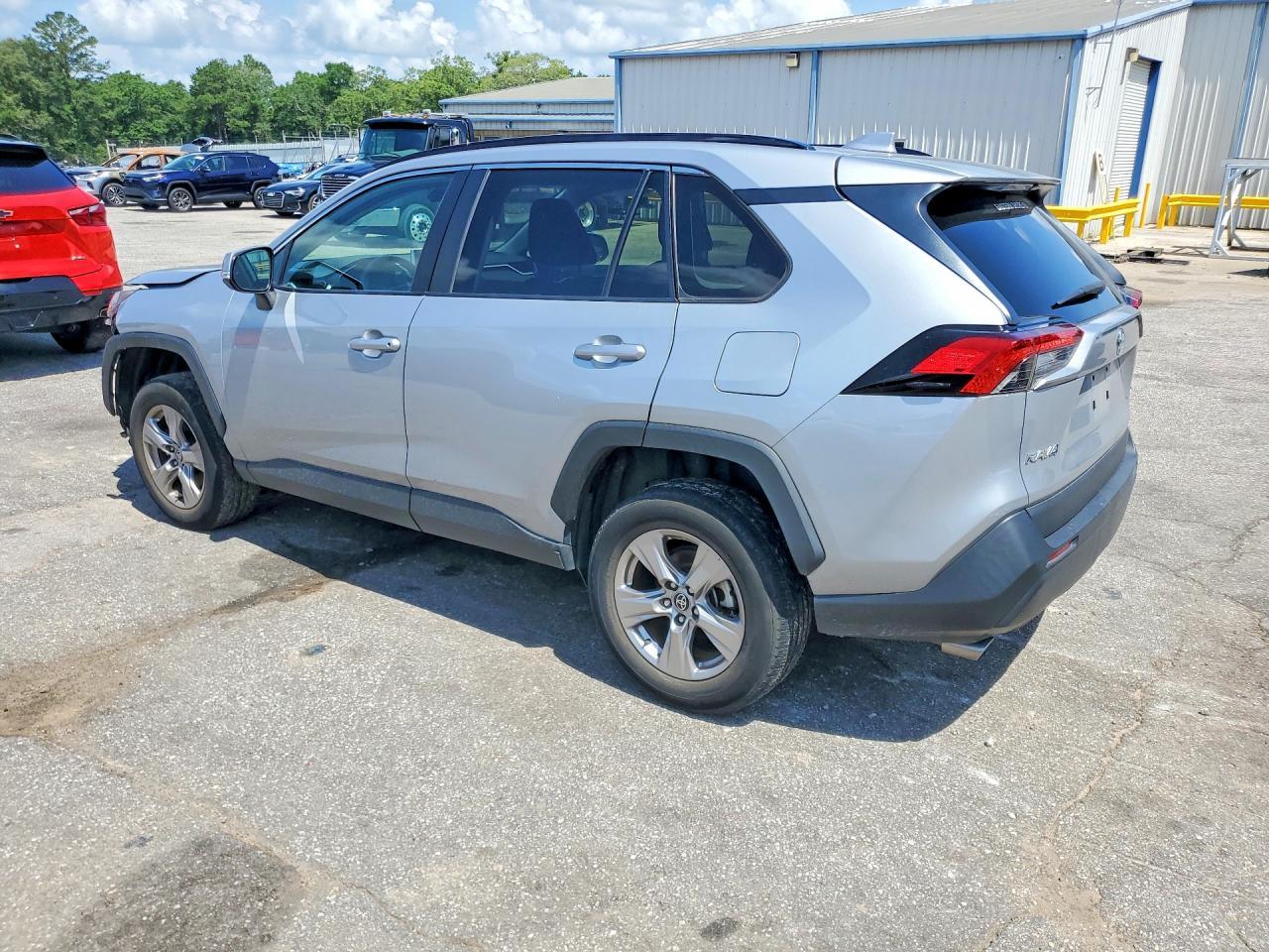 2023 Toyota Rav4 Xle - Фото 2