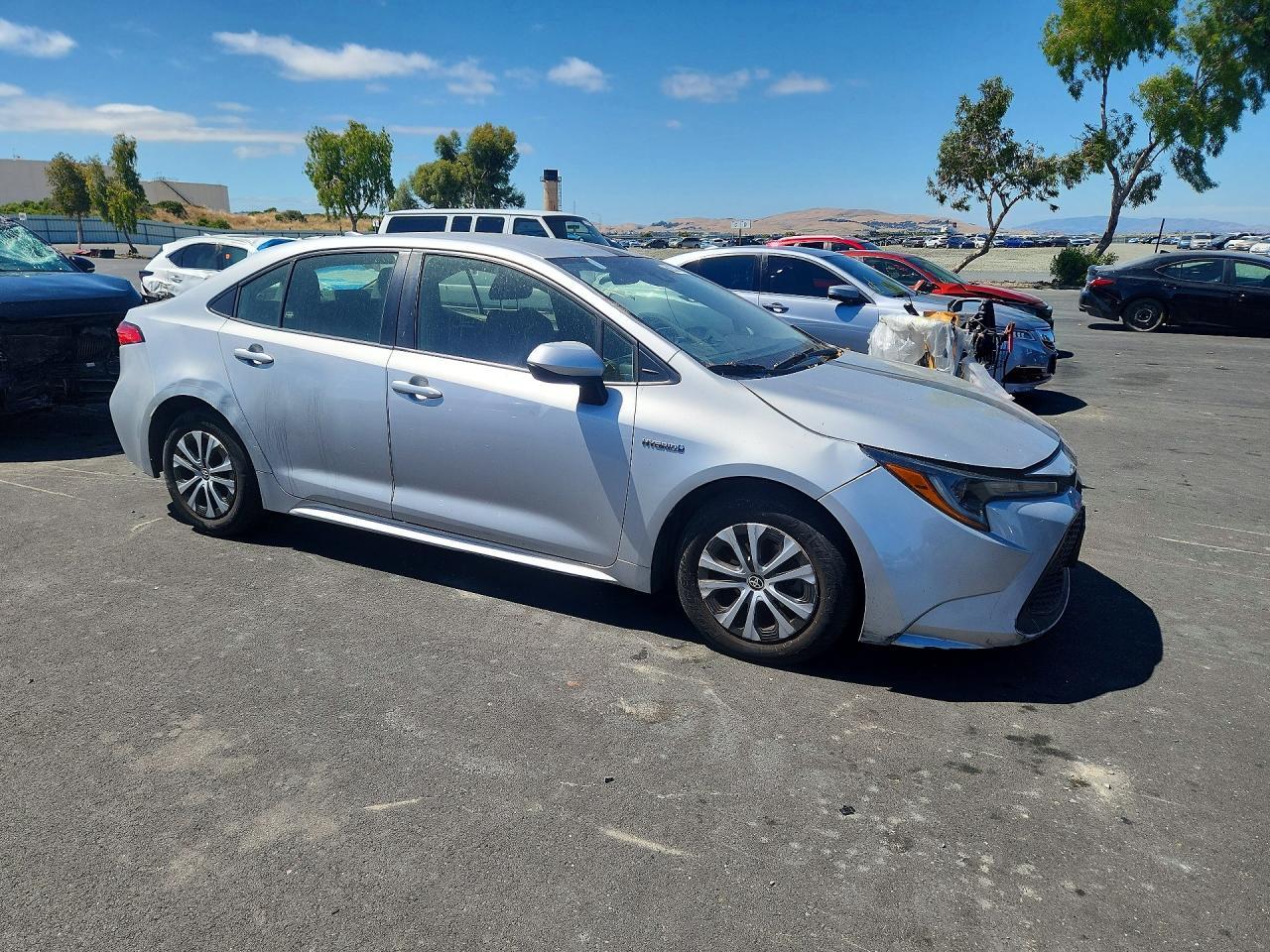 2021 Toyota Corolla Le - Фото 4