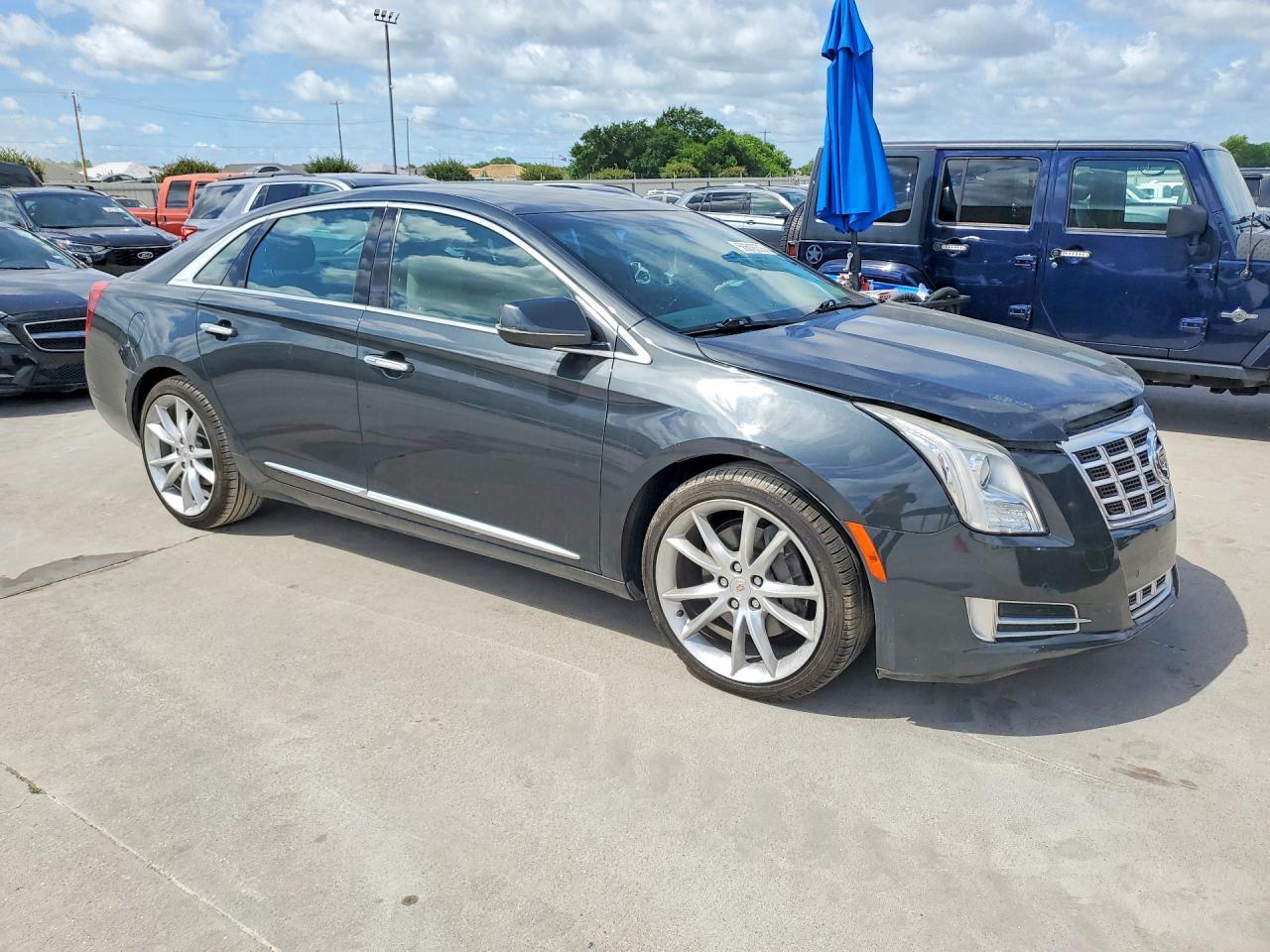2013 Cadillac Xts Premium Collection - Image 4