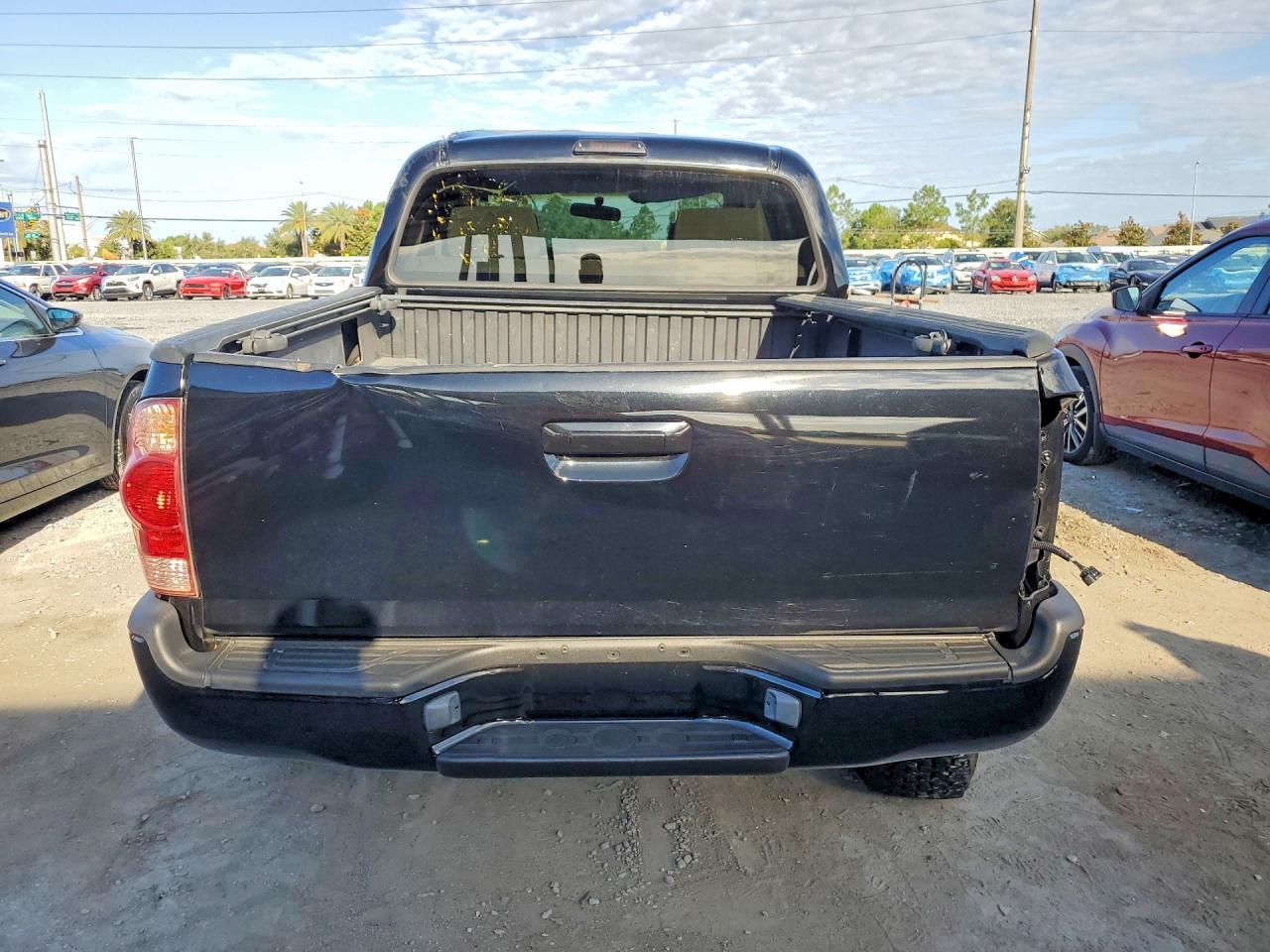 2005 Toyota Tacoma Double Cab Prerunner - Image 6