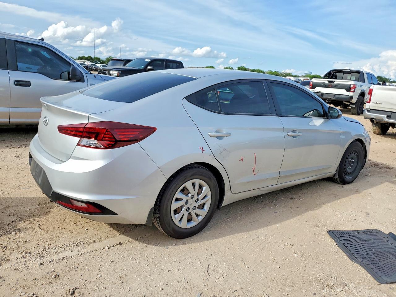 2019 Hyundai Elantra Se - Фото 3