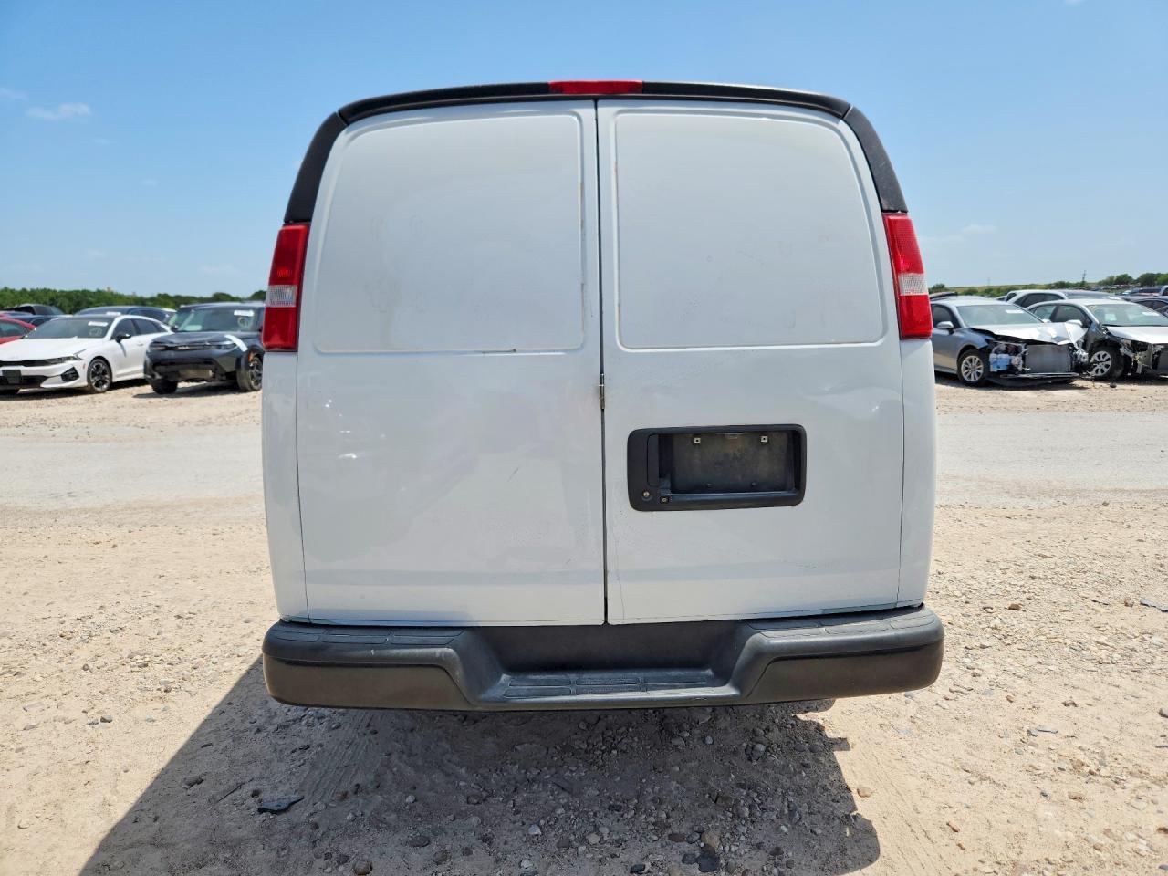 2019 Chevrolet Express G3500 - Фото 6