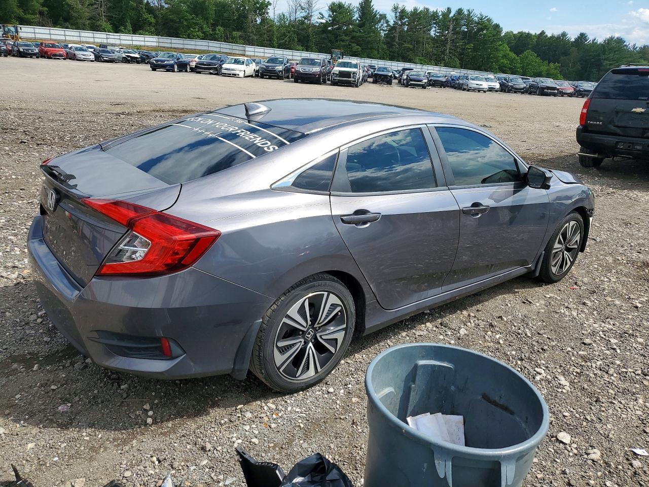 2018 Honda Civic Ex - Image 3