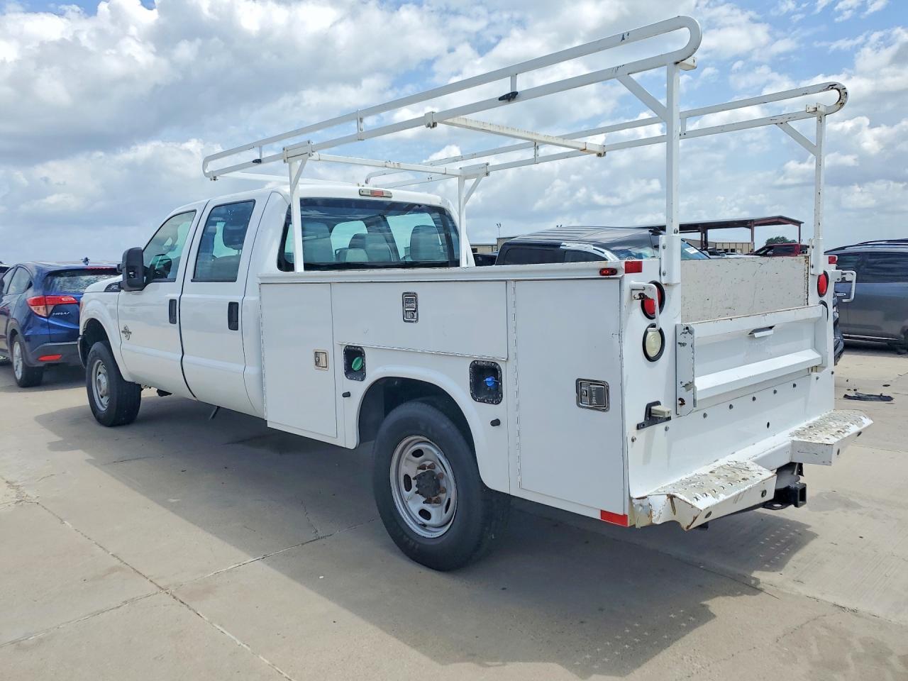 2014 Ford F250 Super Duty - Фото 2