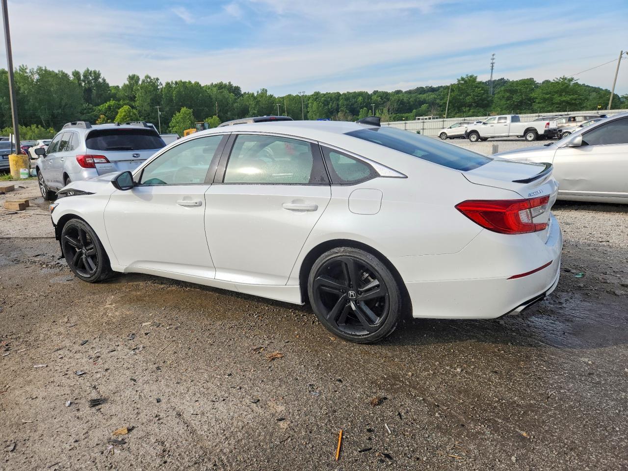 2022 Honda Accord Sport - Image 2